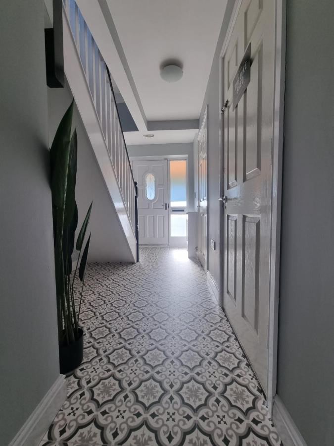 House Of Kaima - 6 Bed Detached Villa Dewsbury Exteriör bild