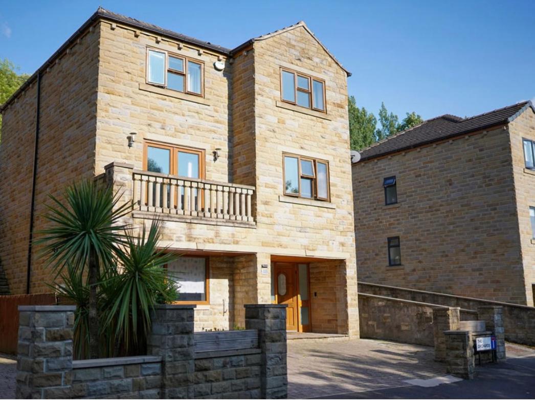 House Of Kaima - 6 Bed Detached Villa Dewsbury Exteriör bild